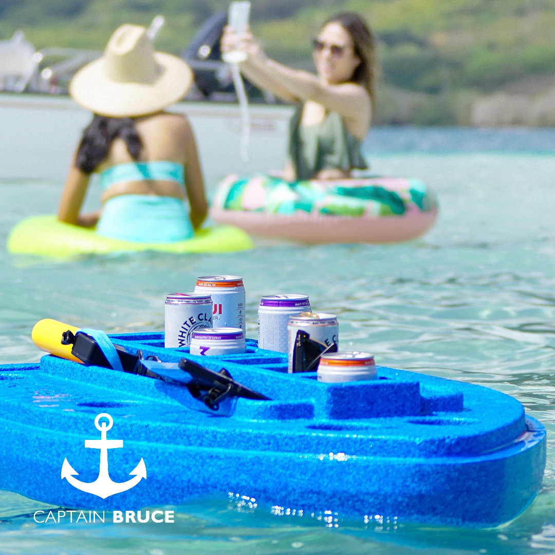 Floating around - drinks too 😎‼️

#captainbrucehawaii 🔹⚓🔹 #oahu #snorkelingtours #kaneohesandbartour ⁠#kaneohebay #kaneohesandbar #hawaii #ahuolaka #ahuihou #hawaiivacation #hawaiitours #hawaiitravel