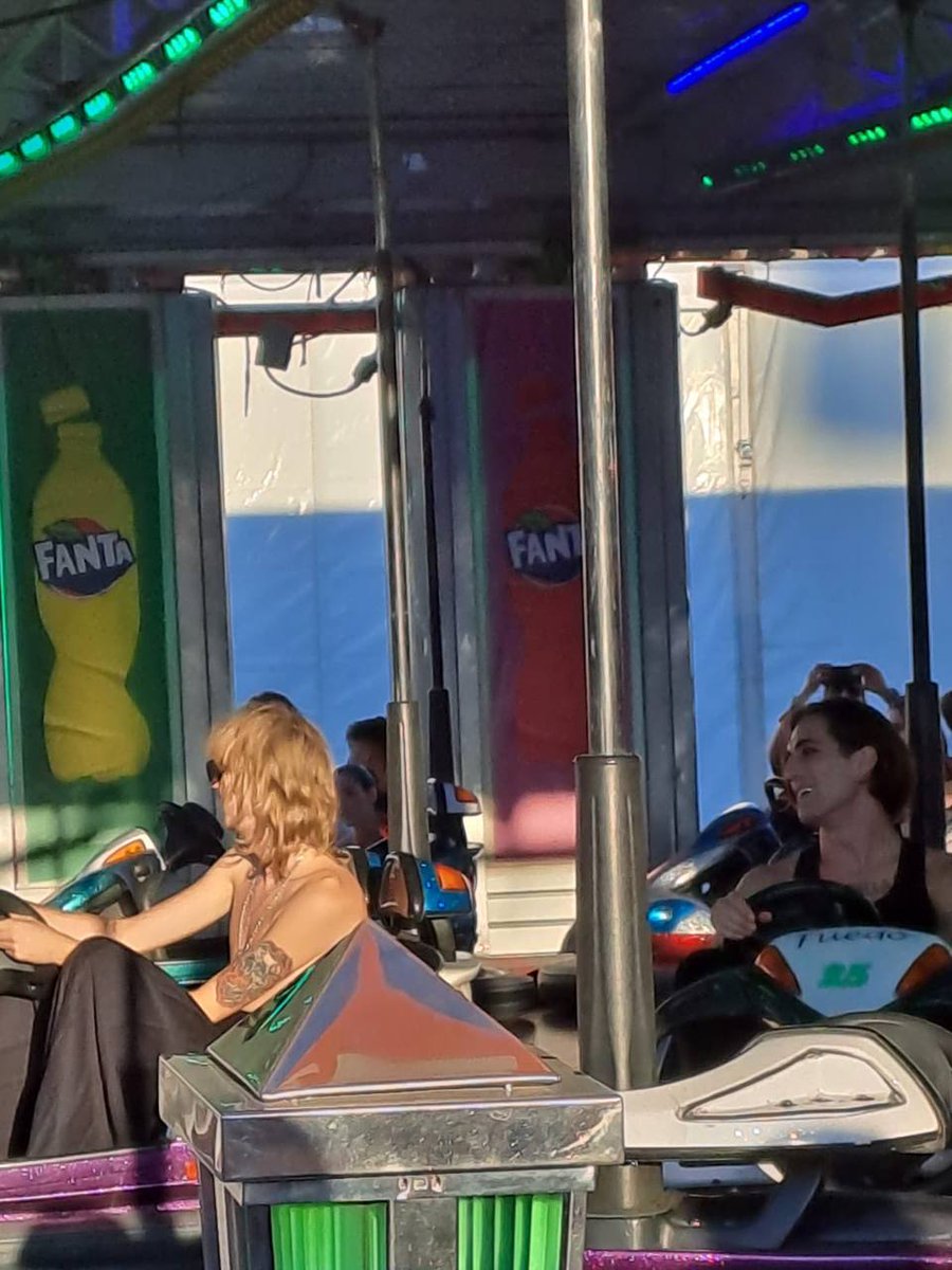 MaNazaskin's tweet image. Måneskin having fun at the CCME 🇪🇸