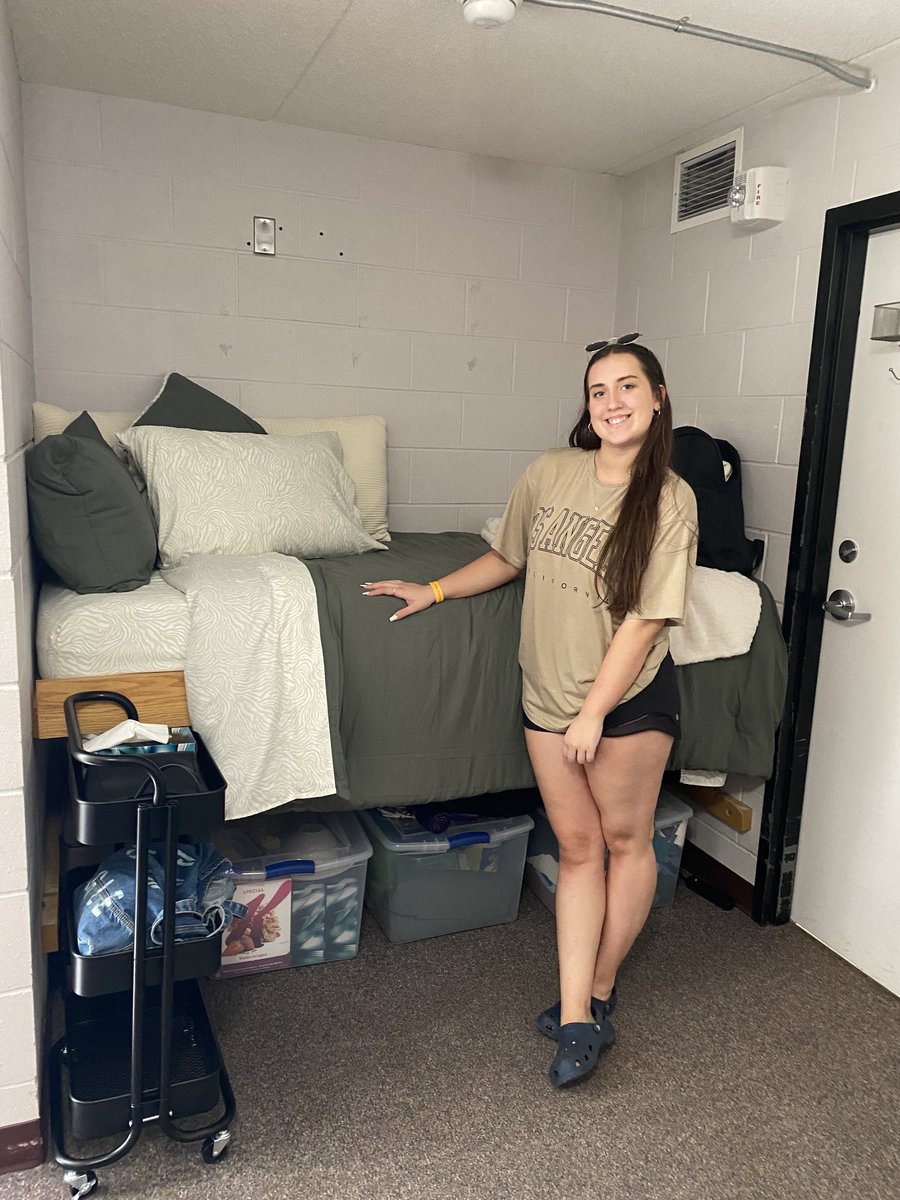 Bonds1908's tweet image. My baby girl off to school.