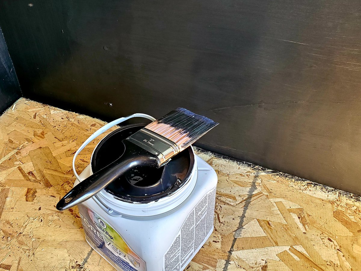 Butterfly_Byram's tweet photo. There is always time to learn new skills. #painting #didnotneedagallon #dayswork https://t.co/2V50iczbCO
