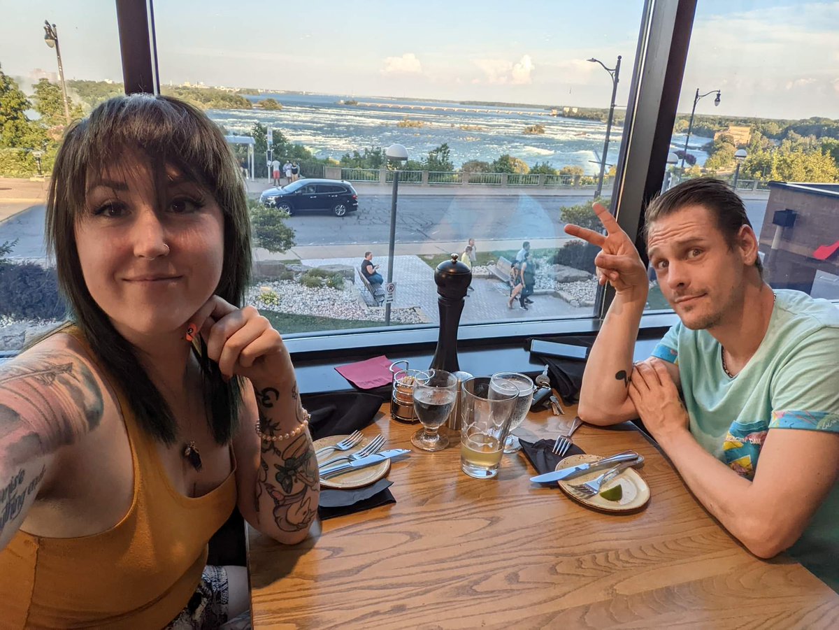ChitinNature's tweet photo. 👑 Ever been to Niagara Falls!?
💞 Took a trip with my lovely lady @Grotyle1 at #MilestonesBBQ
Happy long weekend 🇨🇦
#ChitinNature #Grotyles #ChitHeadz
#WorldOfGrotyles #PreSeason
#OGLive #NFT #NFTLife
#NFTArtist #NFTDrop #OG
#Cro #CurateUs #CroFam https://t.co/rCsqBej9qF