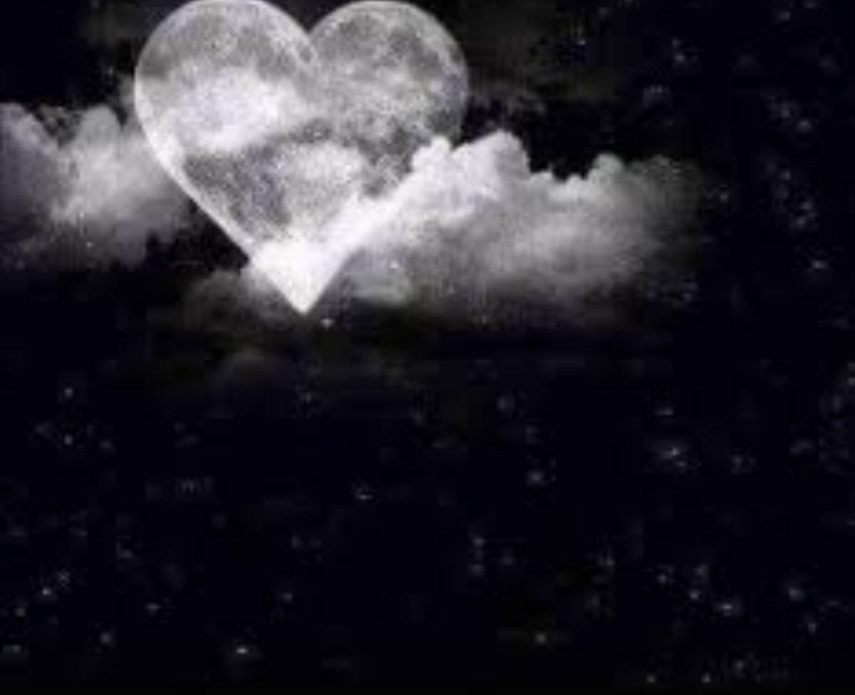 .. ➴⁀➶❥

حُبگَ يسْتوطِنُ قَلبي ، 

يسْكُنُ رُوحِي ، 

يحمِلُني فَوق الغْيمَات

لِ  أُعانق السمَاء .. 

🤍🕊

══════════•➻❥