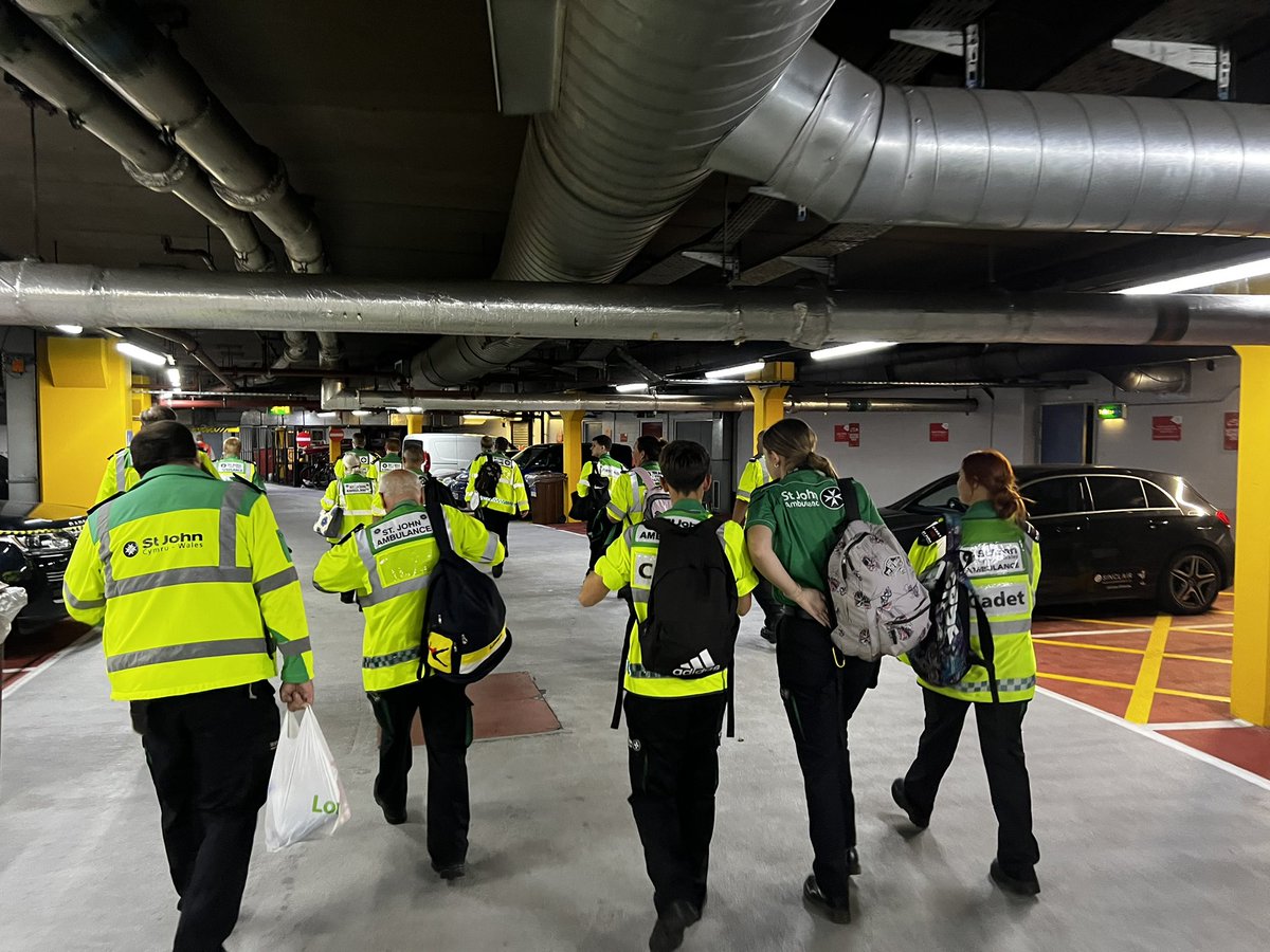 Fantastic day meeting volunteers at the Principality Stadium at the WWE Clash at the Castle event. I also got to introduce our new National Events Operations Manager, Leigh, to her first @SJACymru event. Very much looking forward to Leigh joining us in a couple of weeks time.