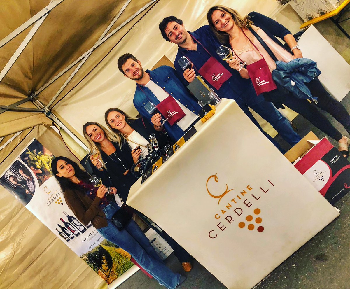 CantineCerdelli's tweet photo. XXV Festival del Prosciutto di Parma (Langhirano)
.
#cantinecerdelli #festivaldelprosciuttodiparma #langhirano https://t.co/rdsfzaQRCT