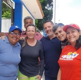 charlychaves's tweet photo. Recorrí varios centros de votación en el estado Táchira, donde nuestra militancia del @PartidoPSUV se abocó para elegir a sus estructuras de UBCH, siguiendo así lineamientos del Presidente @NicolasMaduro y nuestro Vicepresidente Territorial y Líder Político @FreddyBernal https://t.co/e2fgEpTzRk