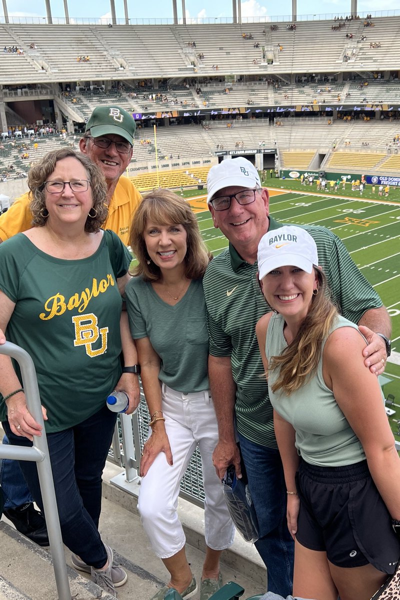 mikelisaabel's tweet photo. Ready for another winning season! @BaylorProud @BUFootball #SicEm https://t.co/vmQiZYPK0S