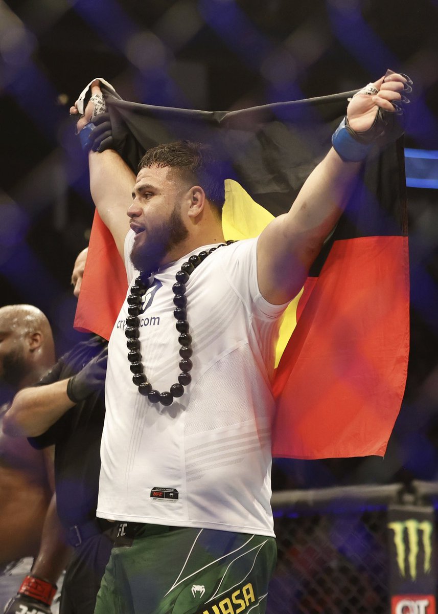 MMAFANATIC__'s tweet photo. Knocking down Ciryl Gane isn’t for everyone 🤷‍♂️ #UFCParis https://t.co/Nm9Byi8dDm