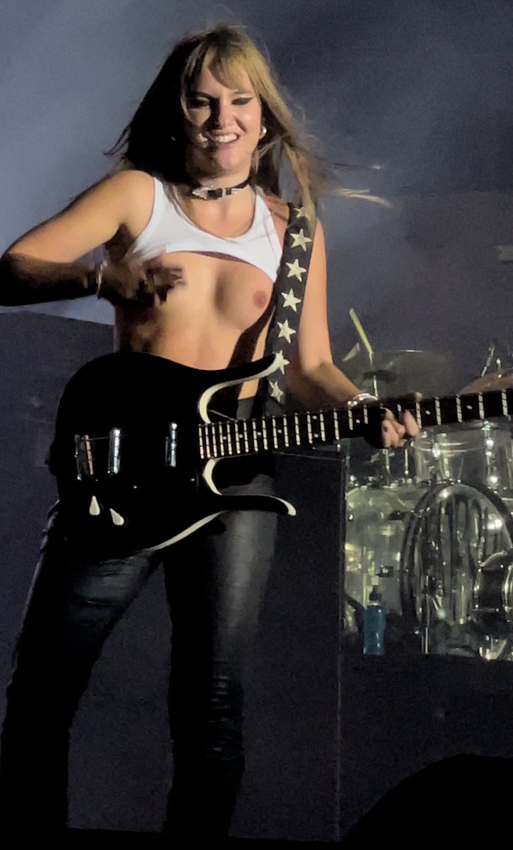 daisydeangeliss's tweet image. If mtv doesnt bless us with a tittie i will so enjoy 🤌🏼