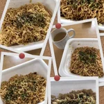 Googleフォトに真意を問いただしたい…ペヤングばかりのコラージュ写真を見せてどうしろとw