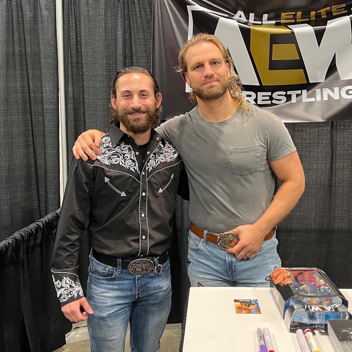 chadmikosz25's tweet photo. I got to meet @theAdamPage today!!!
I fan-girled really hard, but its okay. I appreciate you cowboy!!!
#CowboyShit #AEW #AEWAllOut #AllOutFanFest @AEW @dothemovepod https://t.co/hQH9VVOUbY