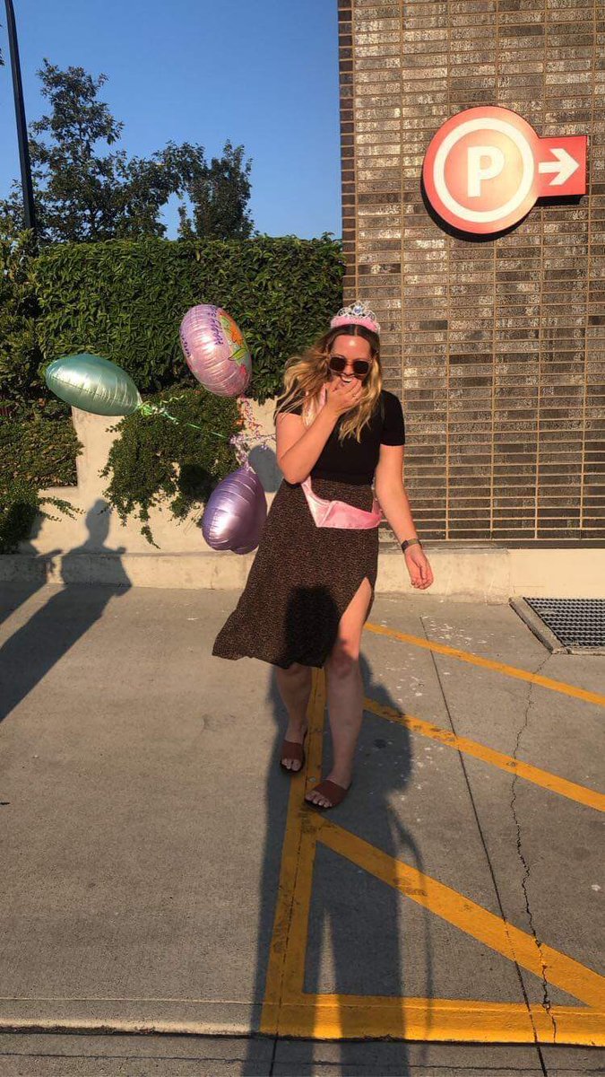 lvgrz's tweet photo. get u some pals who hear you’re having a bad week and decide to throw you a surprise birthday dinner even tho ur birthday was 7 months ago 😭 https://t.co/Pdhv30f9W7