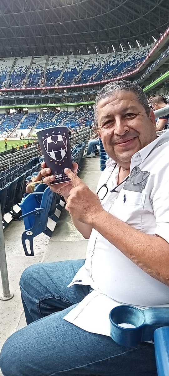 Queno1965's tweet photo. @JRPalaciosChapa Saludos Juan Ramón, ya llegue! https://t.co/pFiW8PDcXI