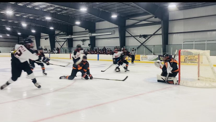 15’s are buzzing at #EAKLaborDay Labor Day 
3-2 over Phil Little Flyers
4-3 over Cyclones
5-2 over Terriers