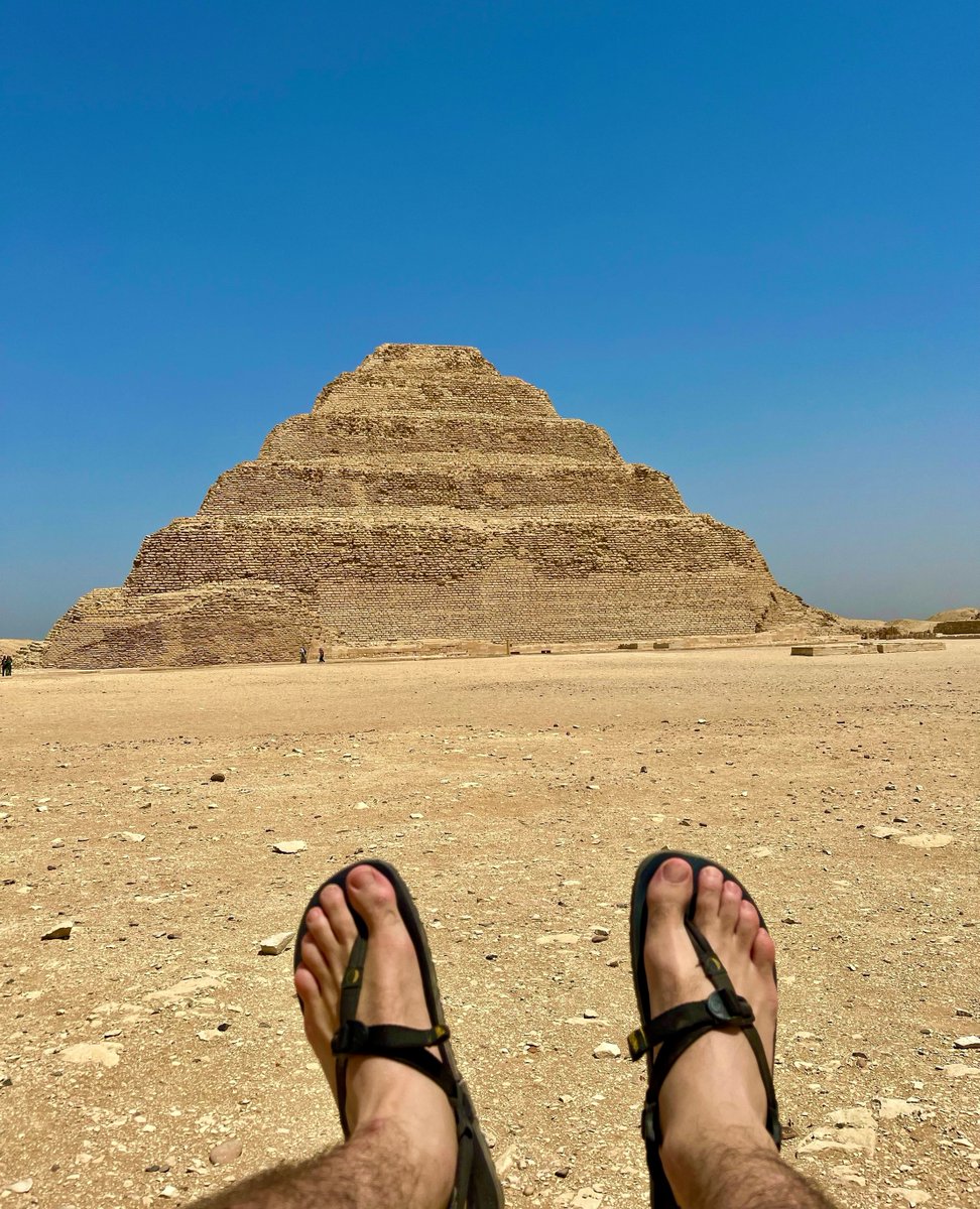 LUNAsandals's tweet photo. LUNAs go to Egypt with @max_katzman ๐ช๐ฌ
#Egypt #pyramids #explpremore #vibram #runfree #sandals https://t.co/tR08RsHcXP