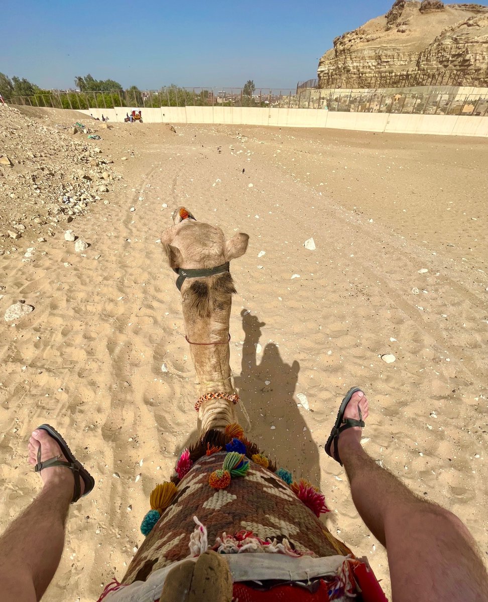 LUNAsandals's tweet photo. LUNAs go to Egypt with @max_katzman ๐ช๐ฌ
#Egypt #pyramids #explpremore #vibram #runfree #sandals https://t.co/tR08RsHcXP
