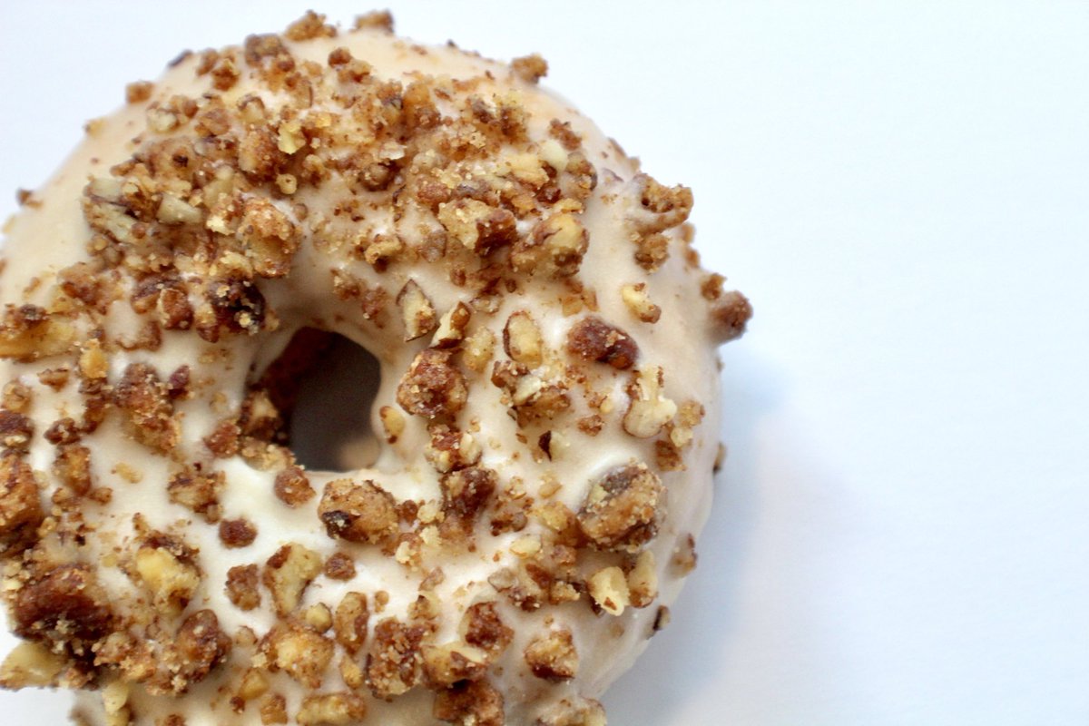 DCDoughnut's tweet photo. Gorgeous gorgeous girlsโฆare covered in maple butter glaze and candied pecans ๐๐ #MapleButterPecan #2DaysTilFallMenu https://t.co/9NfQa2fz7K