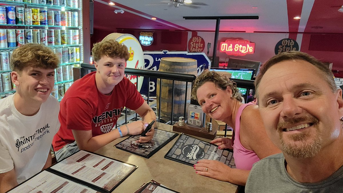 schmidtmjs's tweet photo. The kid is all moved in at UWL so now we chill and catch the Badger game! https://t.co/0jKzhQhIV3