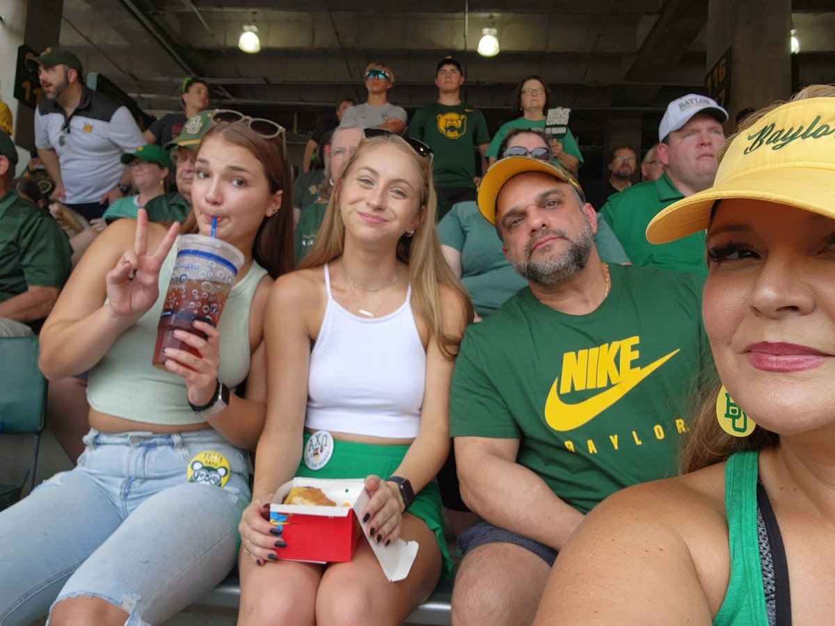Be_Seed_Change's tweet photo. @bufootball
#sicembears https://t.co/k1j8yz22A5