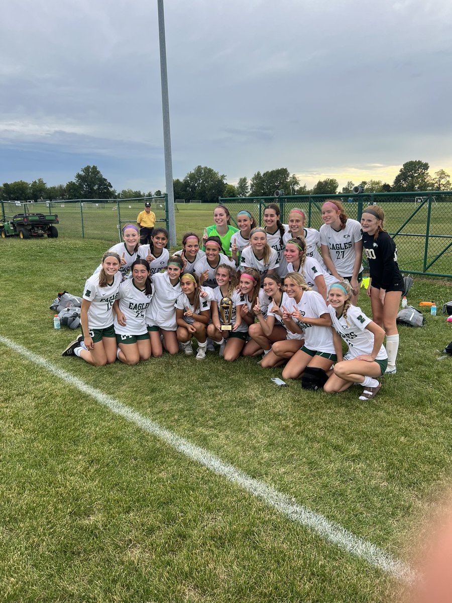 LadyEaglesVrsty's tweet photo. Scores from Eagle Invite Saturday 09/03
Frosh 0 - Penn 3
JV 4 - DuPont Manual (KY) 0
JV 1 - Assumption (KY) 0
Varsity 4 - Assumption 1
Goals: Jacklin, Chadwick, Nehlsen, Hammelman 
Assists: Brocious, Sepiol, Nehlsen
Varsity wins their Pool at the Eagle Invite @ZCSeagles https://t.co/WNOS9Cwr94
