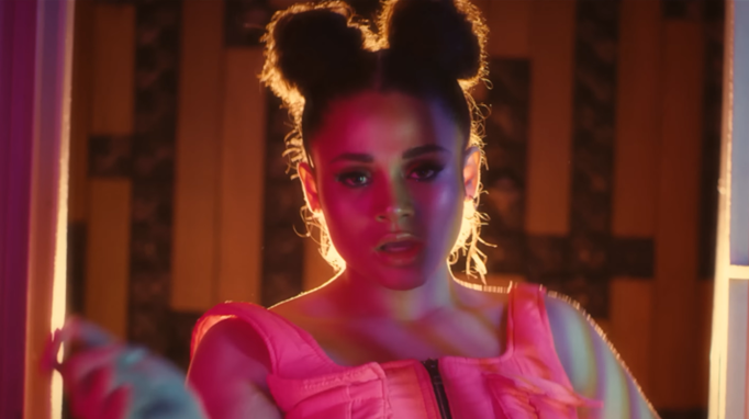 sonymusicmexico's tweet image. Mood: Esperando a que @Cesia_Saenzz vaya a pistear con la tía sony🫣🥲❤️
CesiaSaenz.lnk.to/Perfiles