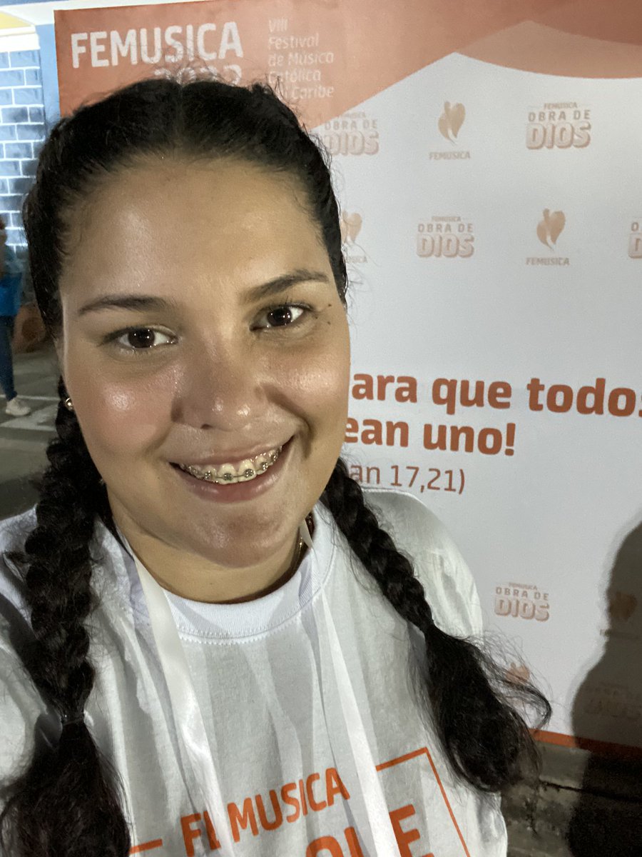 roalbri's tweet photo. Quien no vive para servir no sirve para vivir 🧡 #Femusica @FEMUSICA https://t.co/8tvoV7uoiE