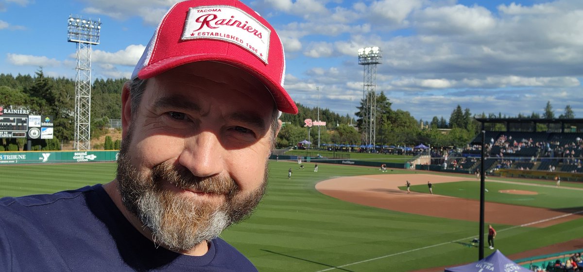 atomiccomics's tweet image. Late season Rainiers baseball tonight at Cheney......perfect. #Tacoma