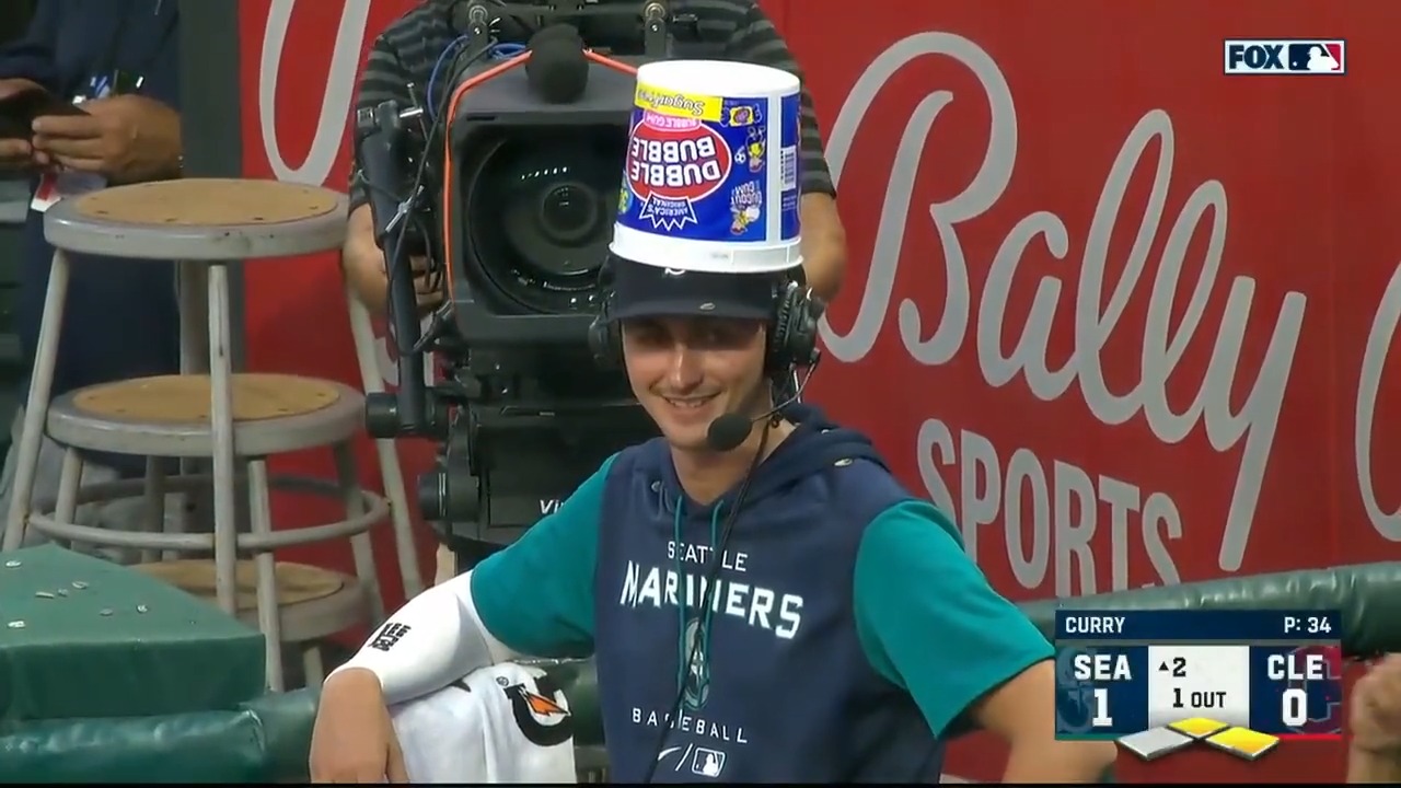 FOX Sports: MLB on X: This is hilarious 🤣 Mariners players kept