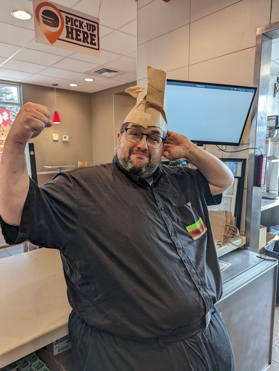 QaundaleJoeDing's tweet photo. Hey y'all sorry I haven't been active in a while, found out I didn't lose enough wait for my gastric bypass and got really depressed and ate 4 tubs of ice cream. Anyway heres some pics at my recent photo shoot! https://t.co/hnc6tJCu0a