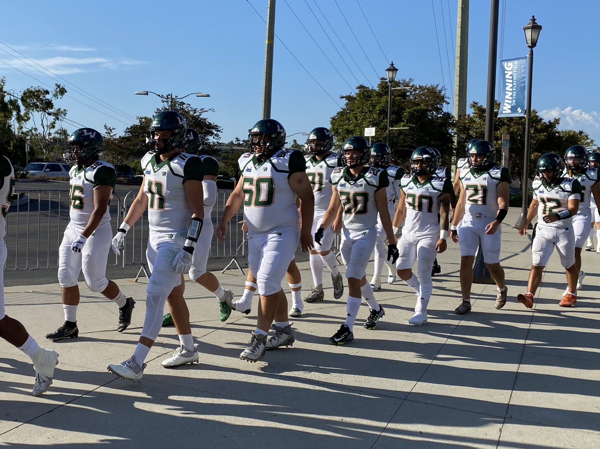 MiketheCarGuy1's tweet photo. Our lil guy got pulled up to the travel team so you know that means we had to make the drive to San Diego too! Gotta support our Ant and the @ULaVerne Leos!! Go @ULV_Football #GoAnt #60 https://t.co/DFGI0y1BFF