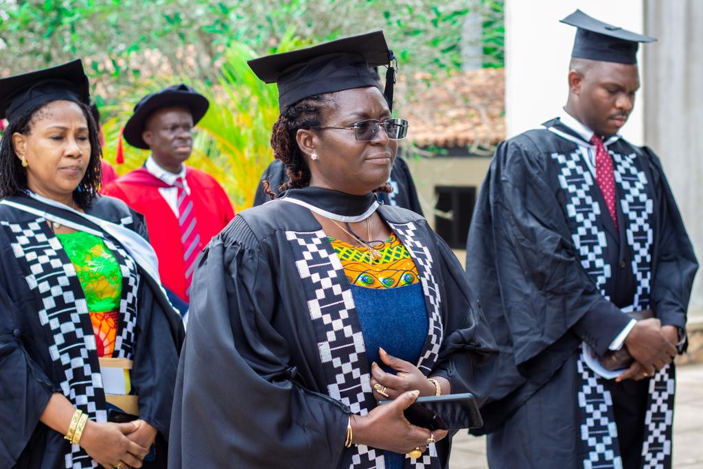 UG_SchoolOfLaw's tweet photo. Today, marked the conferment of degrees on excelling students of the University of Ghana School of Law (UGSOL).
Congratulations UGSOL class of 2022!🎉🎉🎉🎉
Below are a few highlights from the ceremony. 
#22UGSOLGraduates https://t.co/qw3NrNLVYh