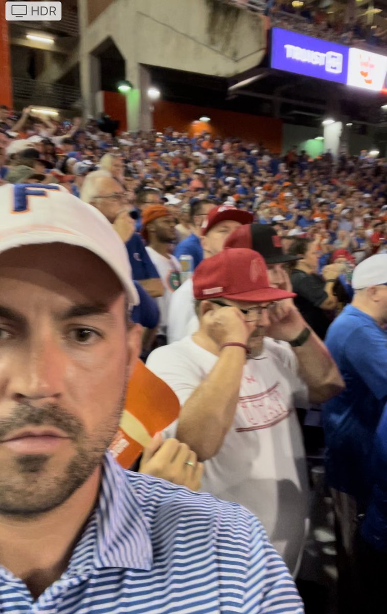 DanielKennon's tweet image. On photo that sums up The Swamp! @GatorsFB @UF @coach_bnapier @gatorpow @GatorDave_SEC @jenafish17 #GoGators 🐊🐊🐊