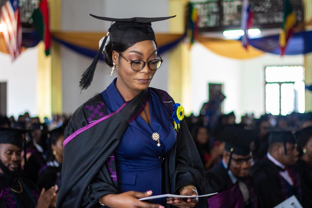 UG_SchoolOfLaw's tweet photo. Our valedictorian, Ms Davina Seyram Gbedy, shared an inspiring speech with her peers to light the path of their legal future. 
#22UGSOLGraduates https://t.co/CqgOpLvRYB