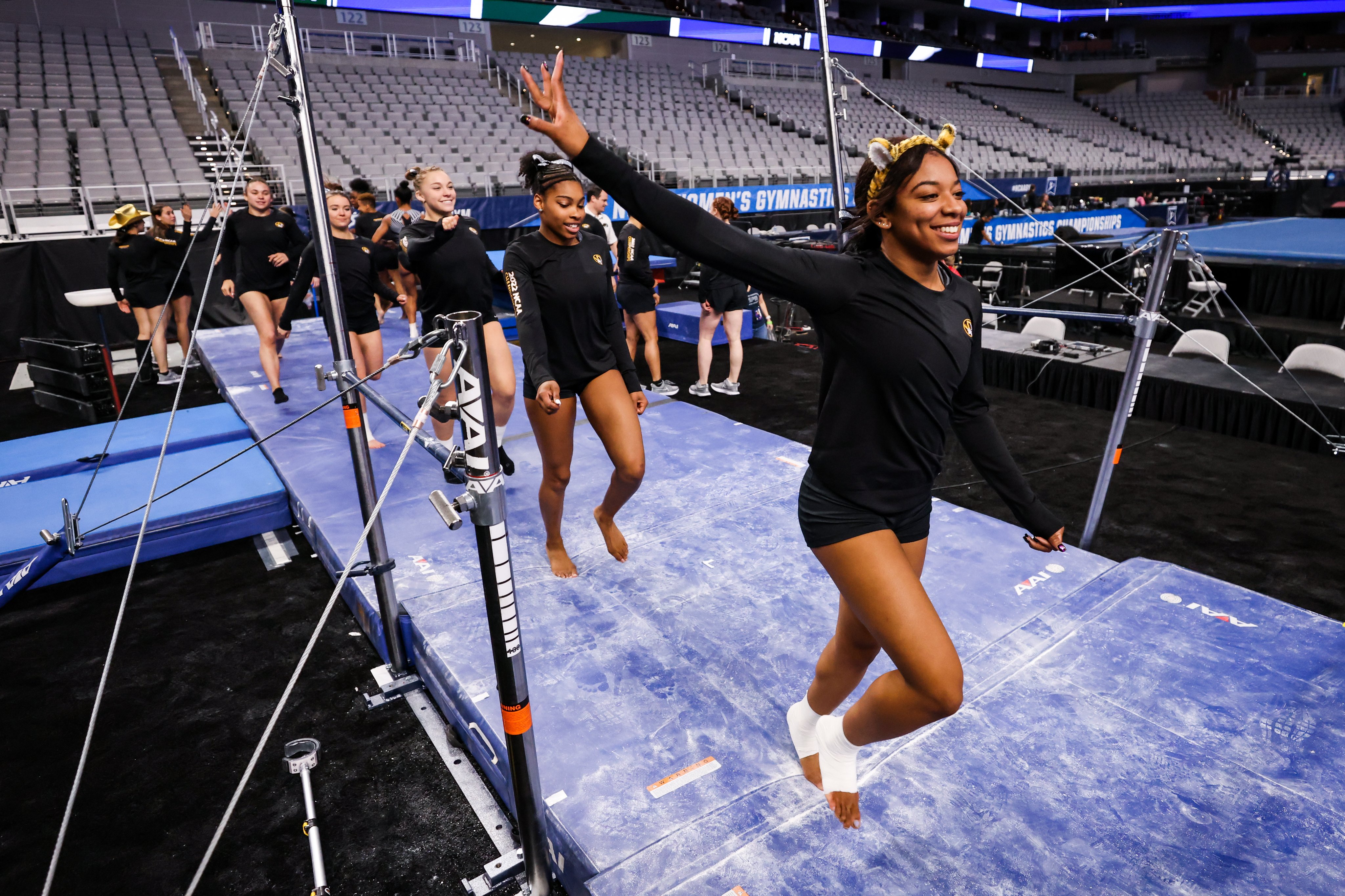 mizzou-gymnastics-mizzougym-twitter
