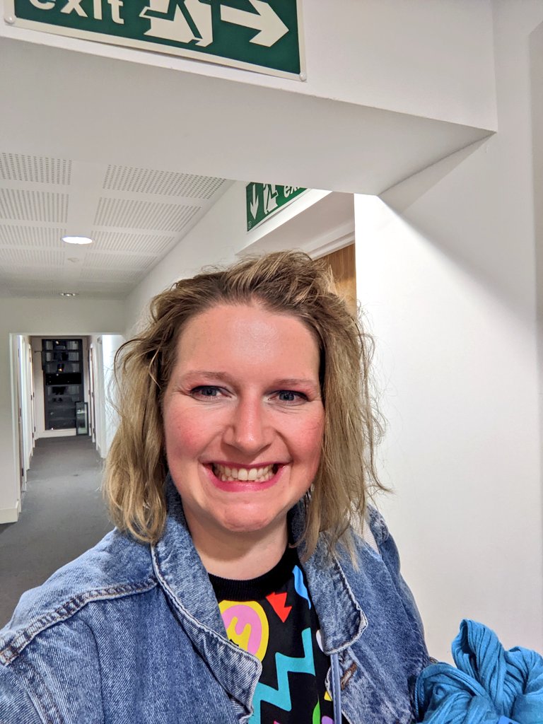 Finally home after a great day at <a href="/GabitATX/">GabitInspirations</a> with <a href="/amandatapping/">Amanda Tapping</a> and <a href="/SuanneBraun/">Suanne Braun</a> and all the lovely people I met there. Now quickly doing some laundry, shower and bed. See you tomorrow again 🥰🥰🥰 
#mumlife #Gabit