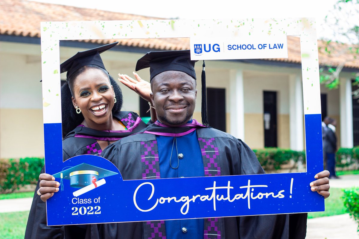 UG_SchoolOfLaw's tweet photo. Bright smiles all around!☺️😁
#22UGSOLGraduates https://t.co/gfF3yfYE9N