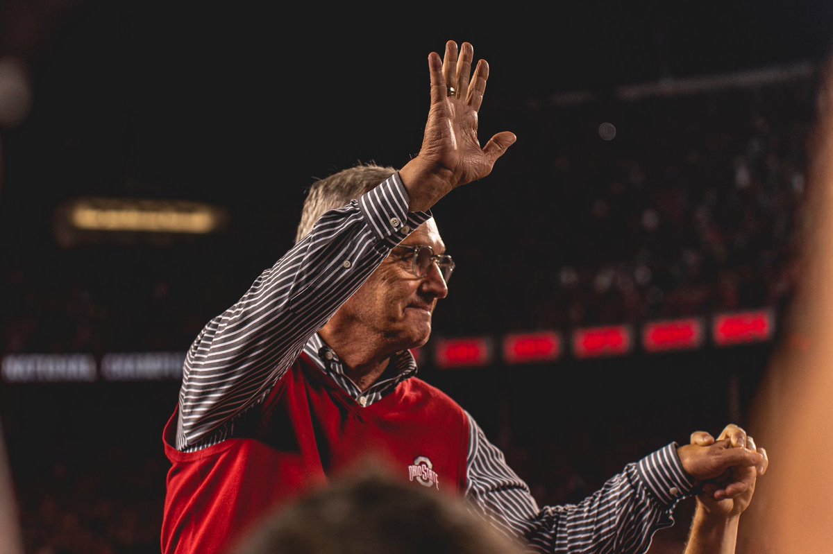 OhioStateFB's tweet photo. Welcome back coach! #GoBucks https://t.co/sNKSjISMBC