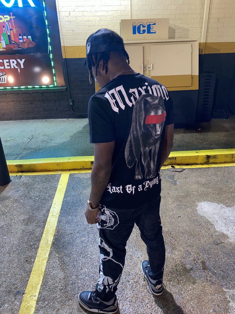 BeeNola12_'s tweet photo. I'ma run it up until it's all okay
Even though that cash don't take that pain away.#Clockbaby. https://t.co/uAjy7wSxzU
