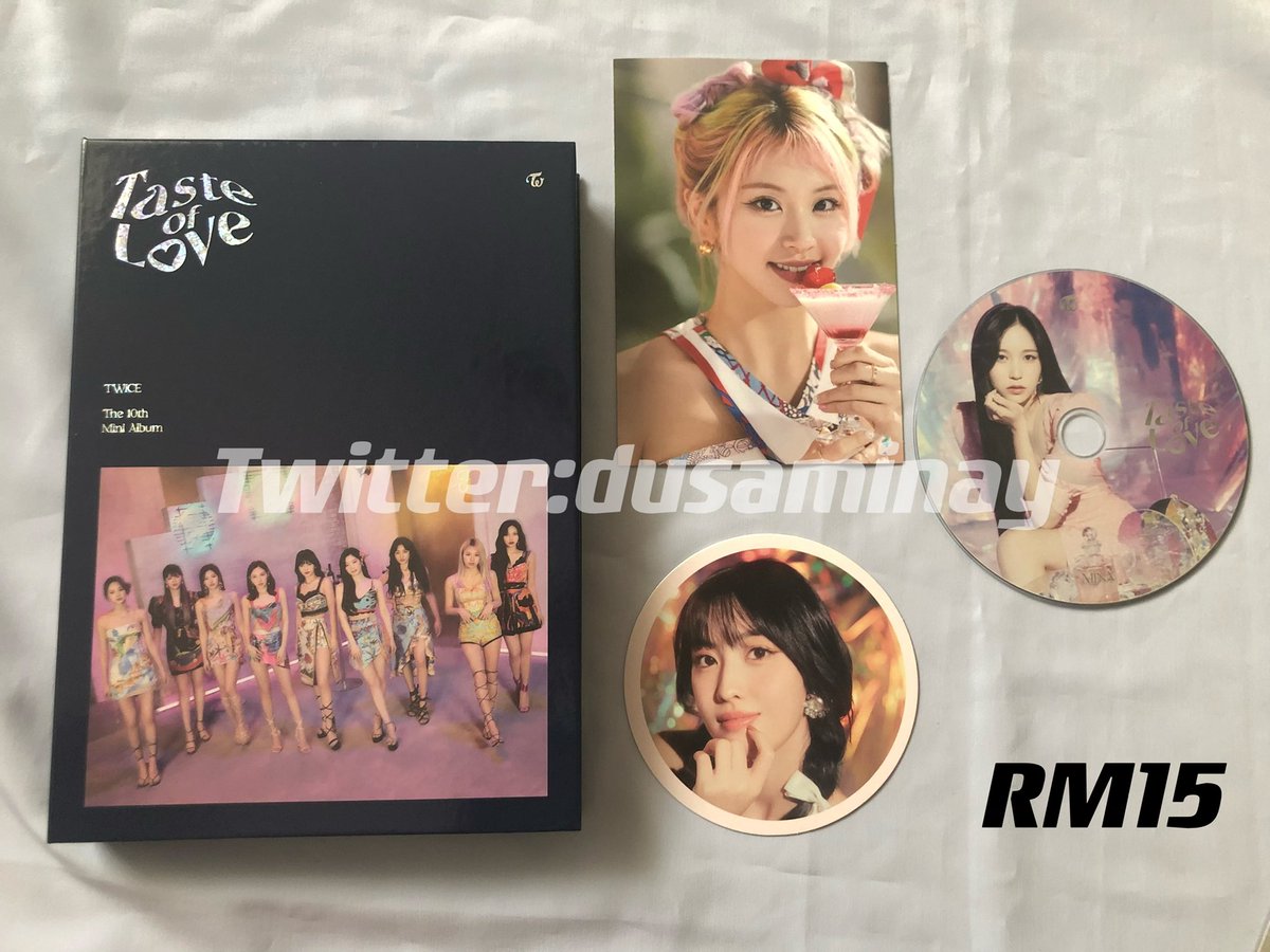 dusaminay's tweet photo. WTS TWICE ALBUM 
Accept TNG OR BANK IN Only
❌NO SHOPEE PAY
Serious buyers 🫶🏻
Help rt please thank you💗
@twicesquareMY @pasartwice #pasarTWICE https://t.co/h1SDGJlzhp