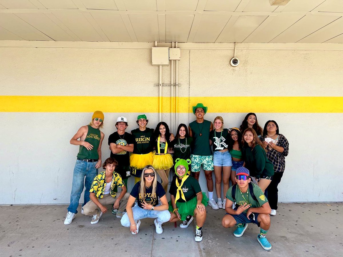 Megan Favreau Katz tweet media