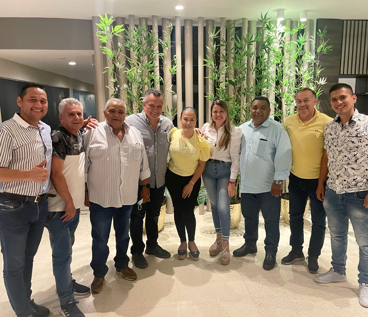 #3Sep Autoridades AD TÁCHIRA presentamos informe a jefes nacionales de Acción Democrática <a href="/cleverlaraad/">Clever Lara C.</a> <a href="/rubenlimas/">Ruben Limas</a>

Un partido organizado, es medular para avanzarle a la crisis generada por el régimen. Fuera de esto, son proyectos personales de quienes no piensan en el país 🇻🇪