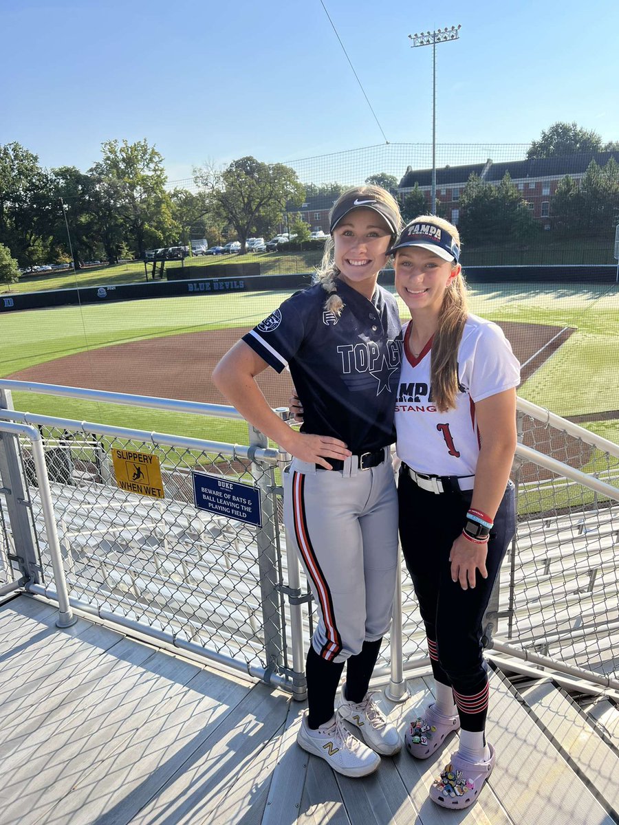alyssajones2024's tweet photo. Enjoyed another amazing camp in Durham📍 today with @DukeCoachYoung, @oliviaadyan, & @syd_syd2!🤍 Always grateful🤗 for the opportunity to work with & learn from the amazing Duke staff!💪🏼 Can’t wait to be back, and Go Blue Devils!💙😈 #woostangs @MustangsSeymour @graceshaw2024🫶🏼 https://t.co/Oj2nFkEjkC