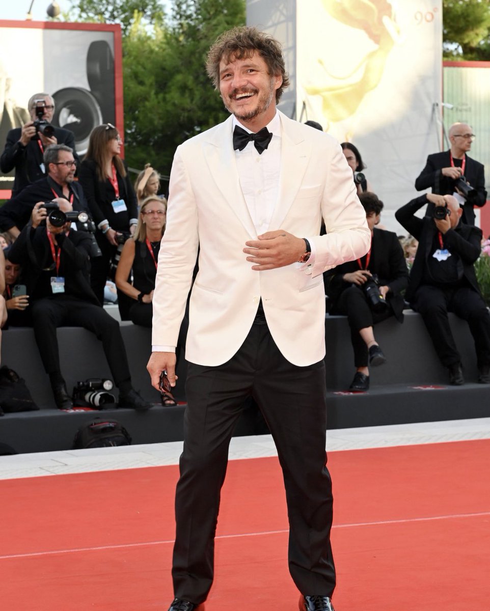 sw_holocron's tweet photo. Pedro Pascal at the Venice Film Festival https://t.co/2QYQzpiqB6