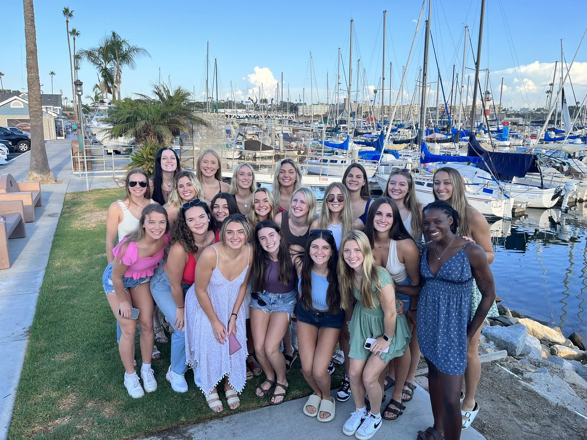 Marian Volleyball tweet media