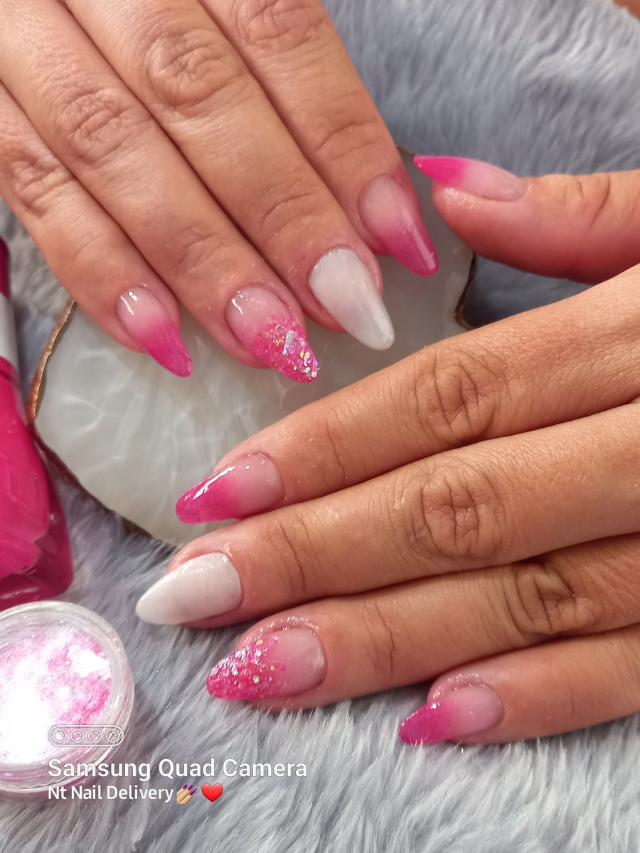 ntnail_delivery's tweet photo. Cliente Priscila 💅🏼❤

#autoestima #unhas #postiçarealista #unhasdelicadas #mulheresemponderadas #ntnaildelivery https://t.co/lpRWDmgXpc