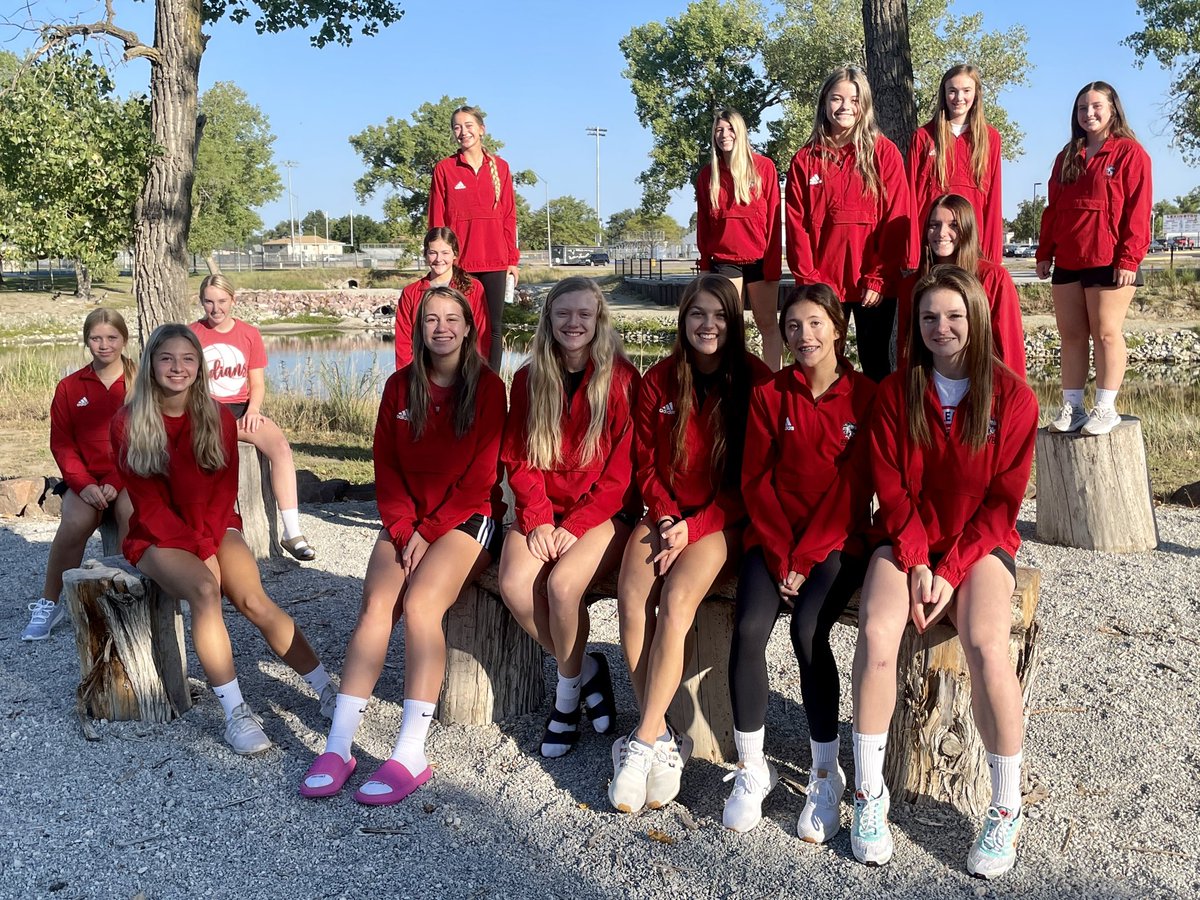 Skylar_Morris15's tweet photo. Big day today for these ladies. Came home 2-1, with a couple big wins! We learned and battled every match today. We can see it, just got to keep working! #grit #builttough https://t.co/AZqbQYubXS
