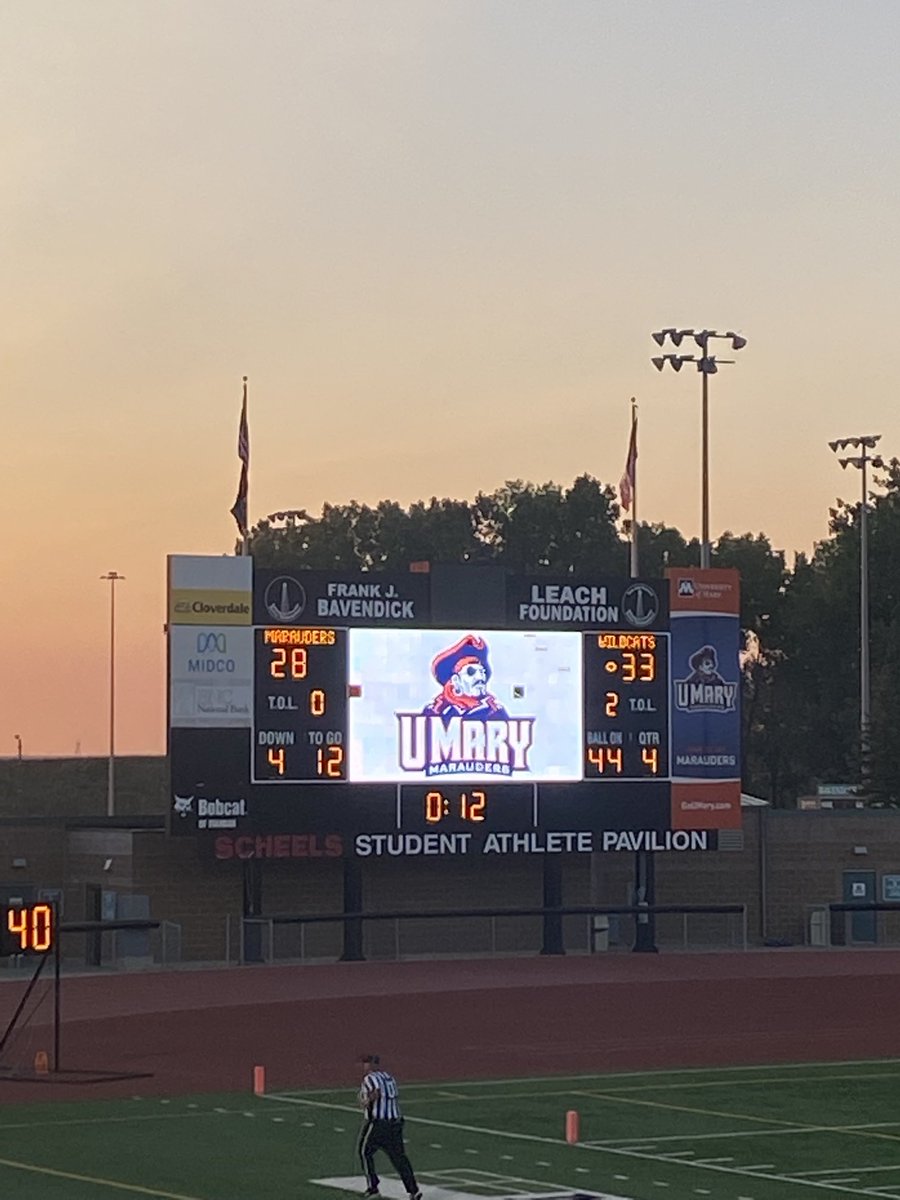 That’s a W.  Great game Cats. #forthepaw