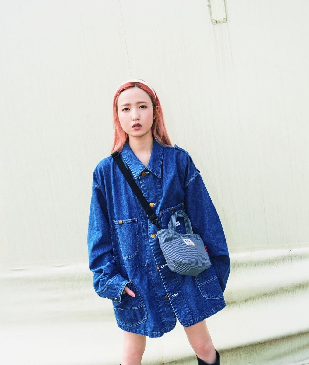 izone_bot's tweet photo. 10_hitomi_06 instagram 📸

.
👖💙🧵🪡

#ManhattanPortage 
#マンハッタンポーテージ 

@.mp_japan 
@.mini_tkj

https://t.co/Bsn0d0aNhu

220904 · 10:21:05 KST
#혼다히토미 #HONDAHITOMI #本田仁美 https://t.co/ysg1YLyHif
