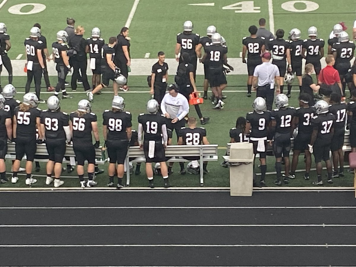 RyanIams's tweet photo. BIG Thank you to @fbcoachcoop and @Coach_DGunter for the invite to todays game and watching the @UIndyFB greyhounds roll 57-0 
Looking forward to more great things https://t.co/RlTg5BJvs1