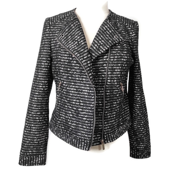 So good I had to share! Check out all the items I'm loving on <a href="/Poshmarkapp/">Poshmark</a> from <a href="/yardsalegypsy/">yardsalegypsy KGeN</a> <a href="/athingortwoposh/">a Thing or Two</a> #poshmark #fashion #style #shopmycloset #bmakowsky #loft #thelimited: posh.mk/bihlrFyh2sb