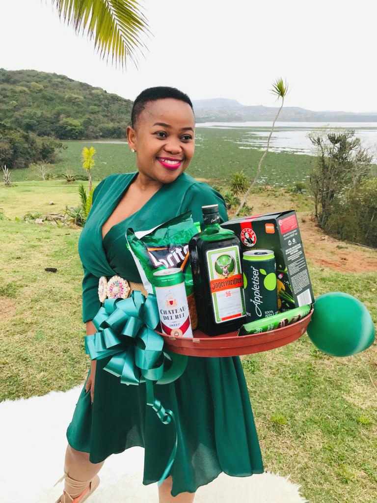 enhlegcwensa's tweet photo. Thank you ladies💙🤎💚 https://t.co/3GqDO2vnkv